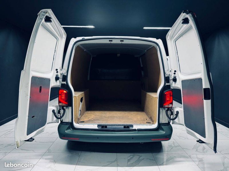 VOLKSWAGEN  TRANSPORTER   2020