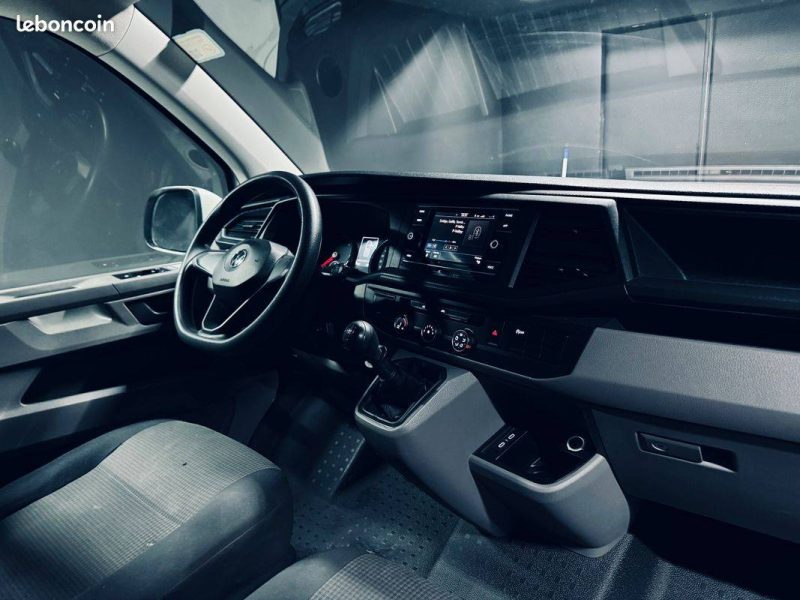 VOLKSWAGEN  TRANSPORTER   2020