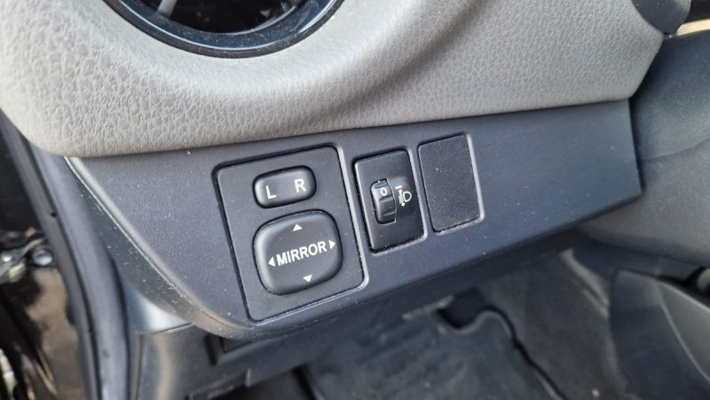 TOYOTA YARIS HYBRID 100 CV COLLECTION 2020