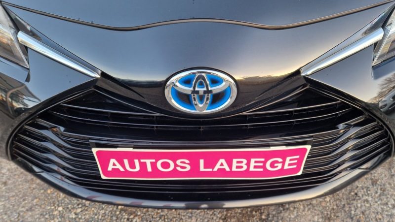 TOYOTA YARIS HYBRID 100 CV COLLECTION 2020