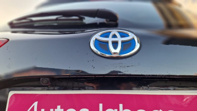 TOYOTA YARIS HYBRID 100 CV COLLECTION 2020