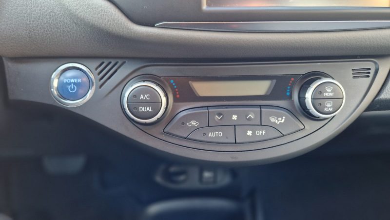 TOYOTA YARIS HYBRID 100 CV COLLECTION 2020