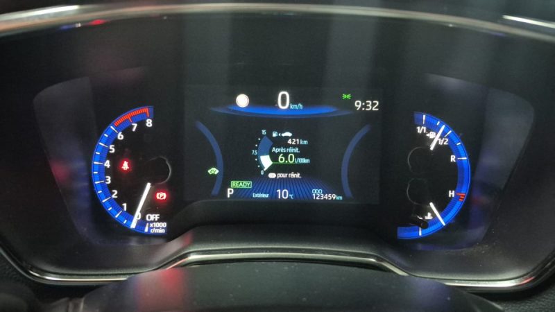 TOYOTA COROLLA TOURING SPORTS 184cv DESIGN/1 ERE MAIN/TVA RECUPERABLE