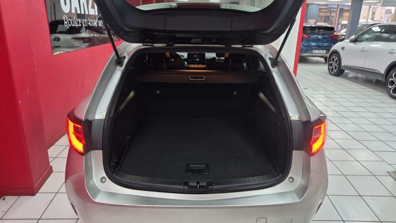 TOYOTA COROLLA TOURING SPORTS 184cv DESIGN/1 ERE MAIN/TVA RECUPERABLE