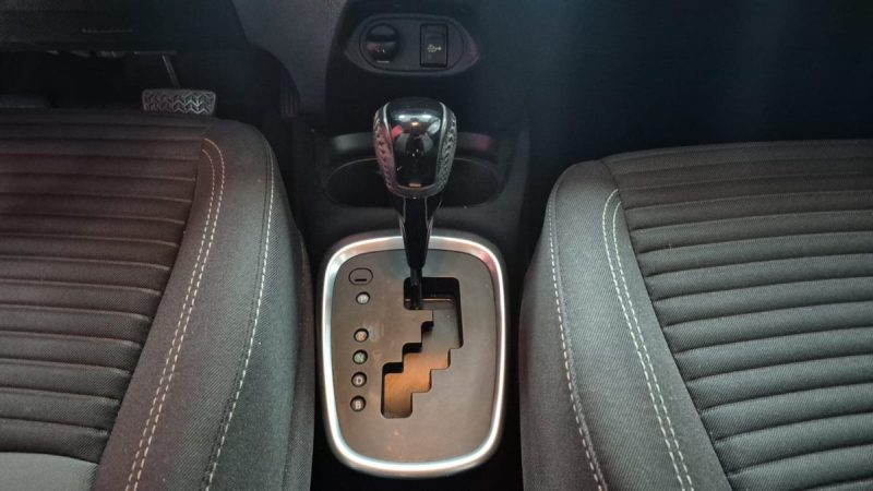 TOYOTA YARIS BERLINE HYBRIDE 100cv DYNAMIC BUSINESS/1 ERE MAIN/TVA RECUPERABLE