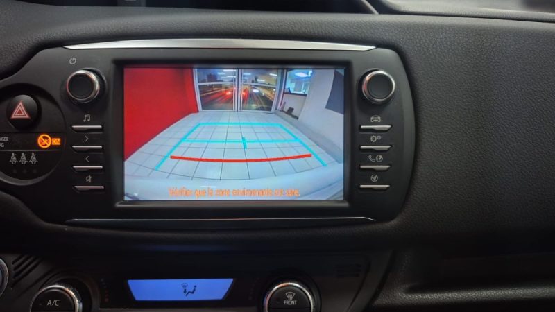 TOYOTA YARIS BERLINE HYBRIDE 100cv DYNAMIC BUSINESS/1 ERE MAIN/TVA RECUPERABLE