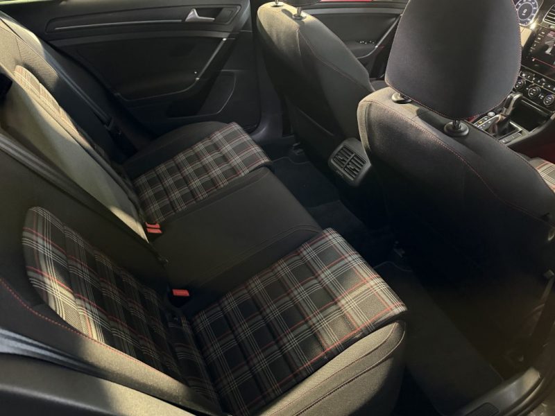 VOLKSWAGEN GOLF 7 2.0 TSI 245 GTI PERFORMANCE DSG7 - TOIT OUVRANT - SIEGES CHAUFFANTS 