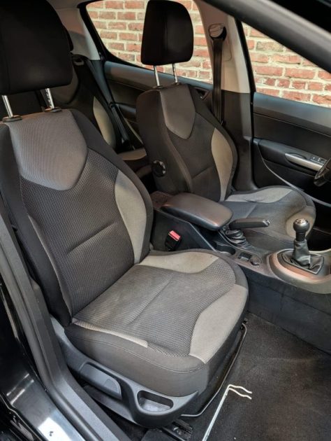 NISSAN F15 JUKE ACENTA 2018