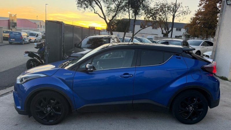 TOYOTA C-HR 1 122H GRAPHIC 2018