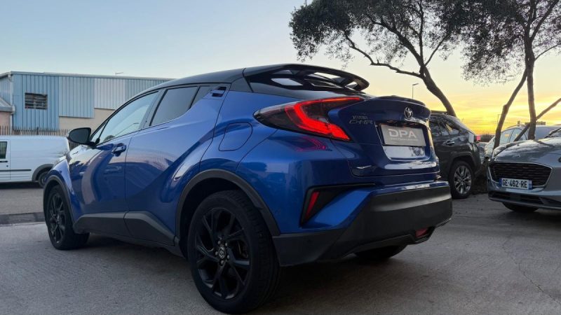 TOYOTA C-HR 1 122H GRAPHIC 2018