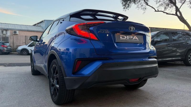 TOYOTA C-HR 1 122H GRAPHIC 2018