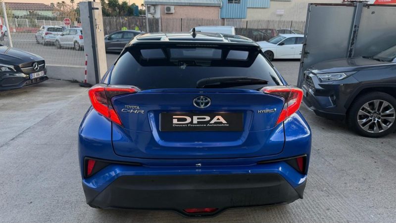 TOYOTA C-HR 1 122H GRAPHIC 2018