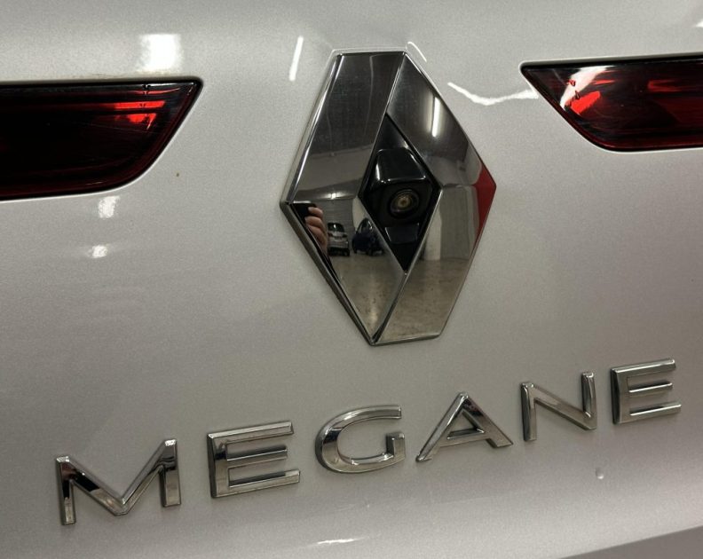 RENAULT MEGANE IV 1.5 BLUE DCI 115CH INTENS EDC 2020