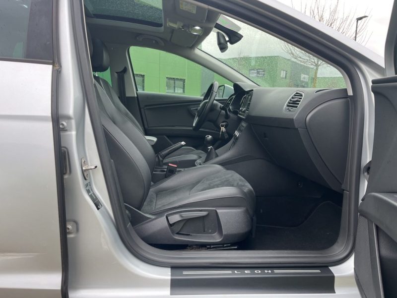 SEAT LEON  1.2L TSI 110 PREMIUM, TOIT OUVRANT, CUIR-ALCANTARA 2015