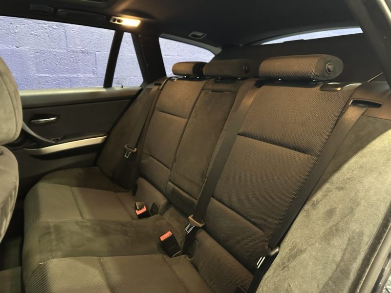 BMW SERIE 3  e91 330d 231ch PACK M - TOIT OUVRANT / SUIVI COMPLET