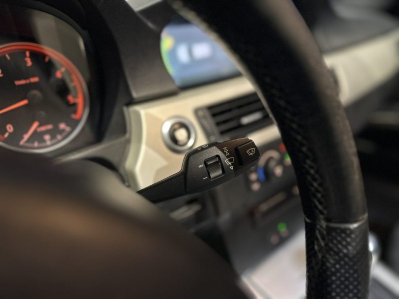 BMW SERIE 3  e91 330d 231ch PACK M - TOIT OUVRANT / SUIVI COMPLET