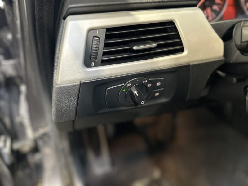 BMW SERIE 3  e91 330d 231ch PACK M - TOIT OUVRANT / SUIVI COMPLET