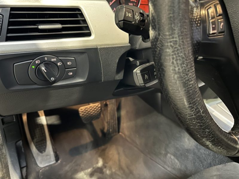 BMW SERIE 3  e91 330d 231ch PACK M - TOIT OUVRANT / SUIVI COMPLET