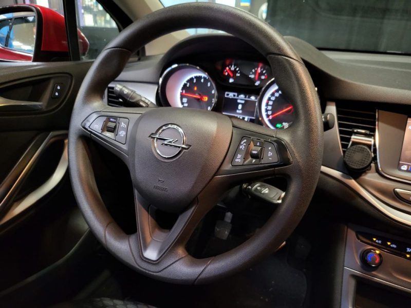 OPEL ASTRA 1.2 TURBO 110cv BUSINESS / APPLE CARPLAY / 1ERE MAIN / SUIVI COMPLET