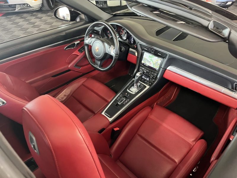 PORSCHE  911 991 TARGA 4 2015