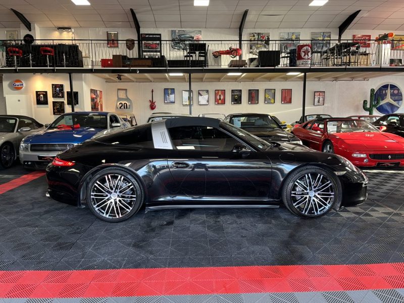 PORSCHE  911 991 TARGA 4 2015