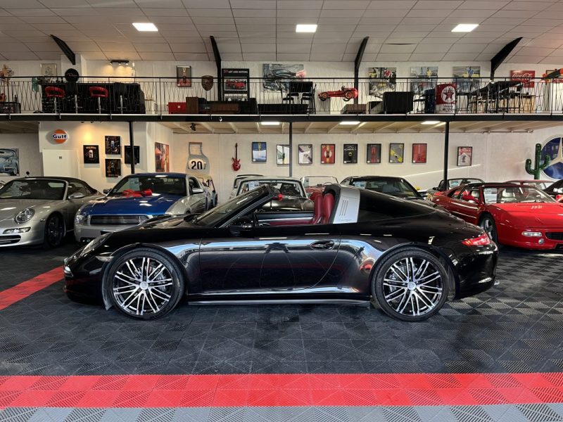 PORSCHE  911 991 TARGA 4 2015