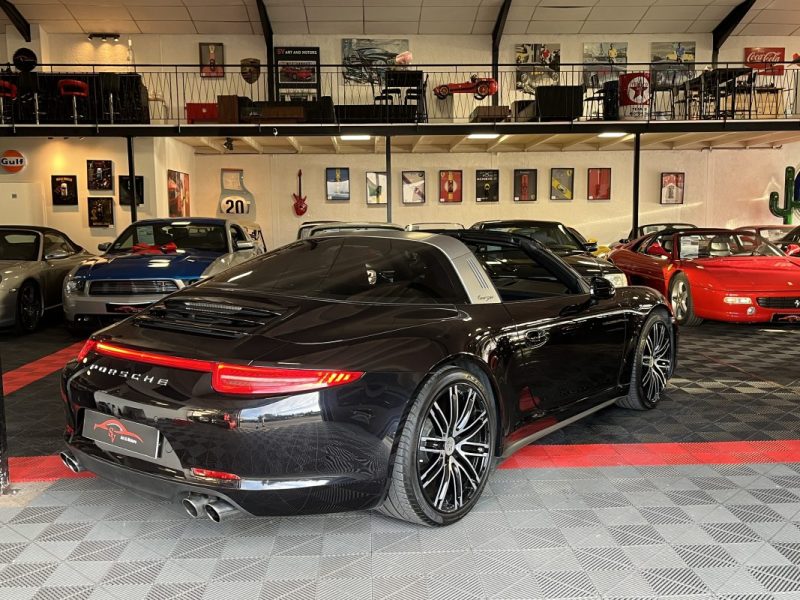PORSCHE  911 991 TARGA 4 2015