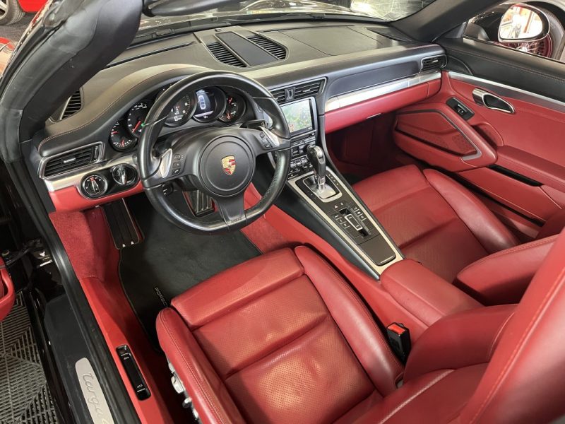PORSCHE  911 991 TARGA 4 2015