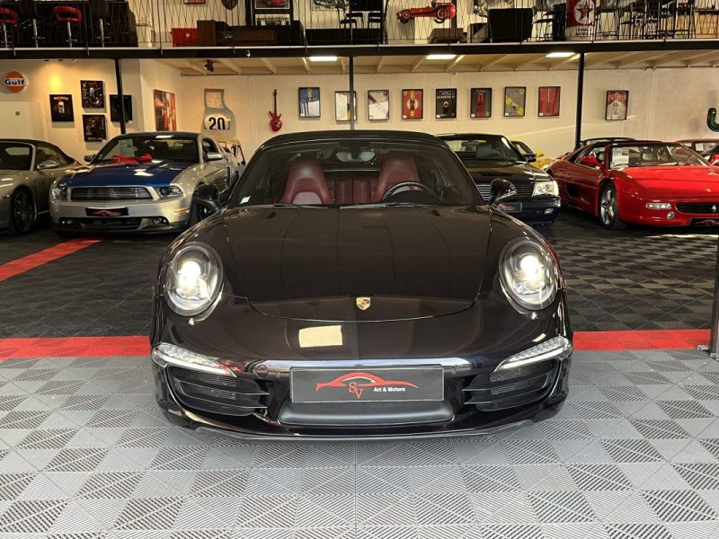 PORSCHE  911 991 TARGA 4 2015