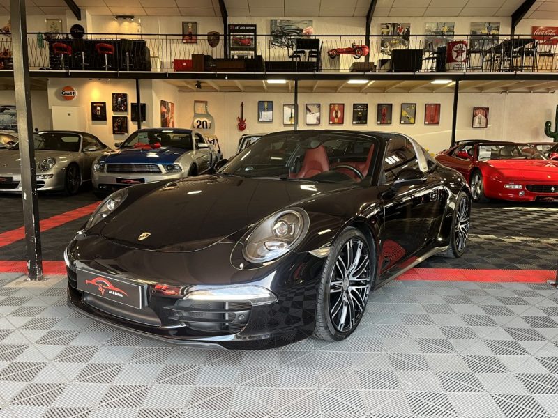 PORSCHE  911 991 TARGA 4 2015