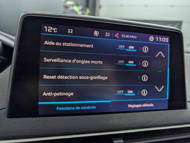 PEUGEOT 3008 1.6 BLUE HDI 120cv ALLURE EAT6 