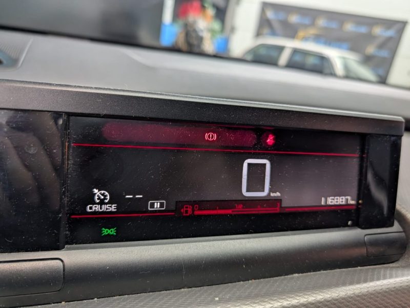 CITROEN C4 CACTUS 1.2 PURE TECH 110cv