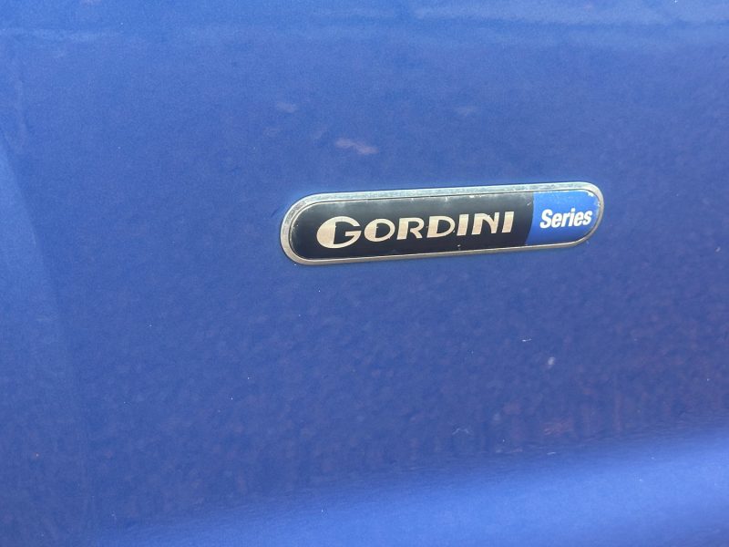 RENAULT TWINGO II 1.5 DCI GORDINI 2011