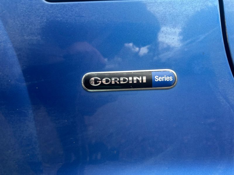 RENAULT TWINGO II 1.5 DCI GORDINI 2011