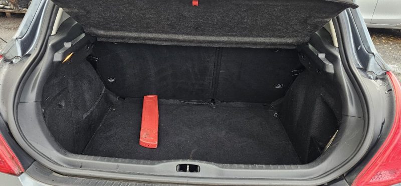 PEUGEOT  308 1.6 HDI 110CH CONFORT