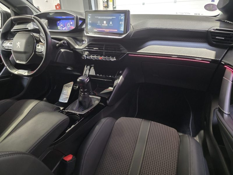 PEUGEOT 208 1.2 PURETECH 100 GT-LINE / 1ERE MAIN / SUIVI PEUGEOT