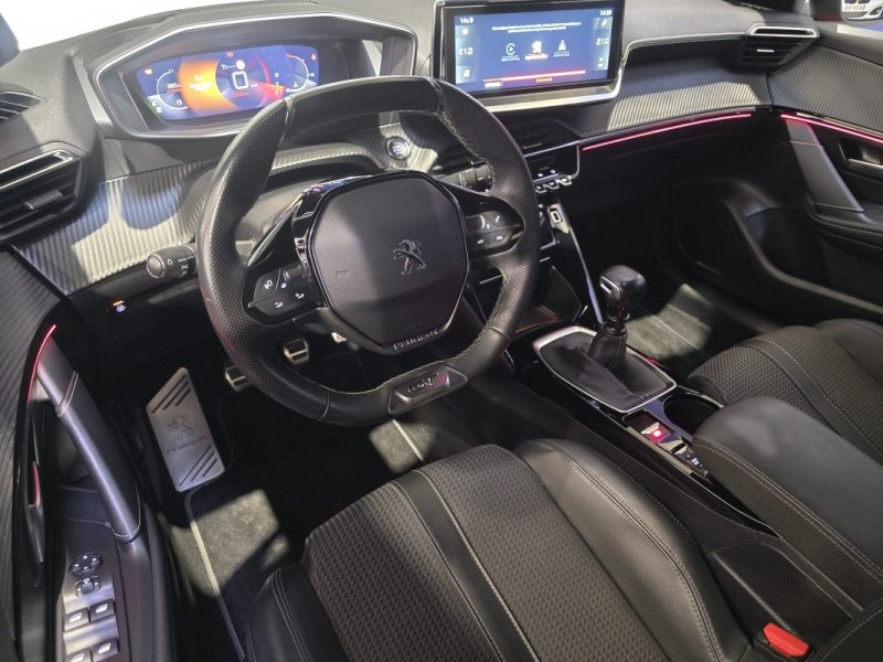 PEUGEOT 208 1.2 PURETECH 100 GT-LINE / 1ERE MAIN / SUIVI PEUGEOT