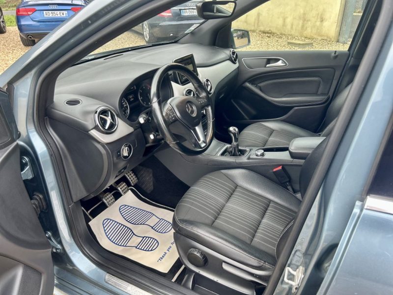 MERCEDES CLASSE B B200 CDI 136 CLASSIC 2013
