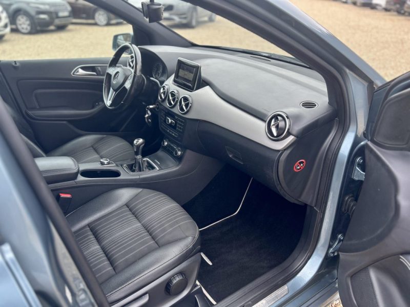 MERCEDES CLASSE B B200 CDI 136 CLASSIC 2013