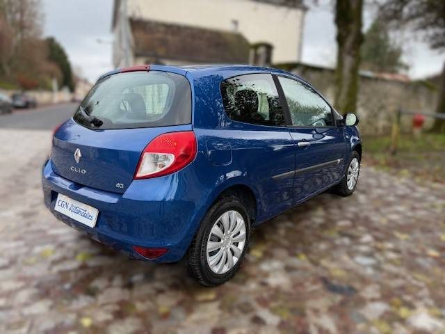 RENAULT CLIO 1.5 DCI - dynamic  2011