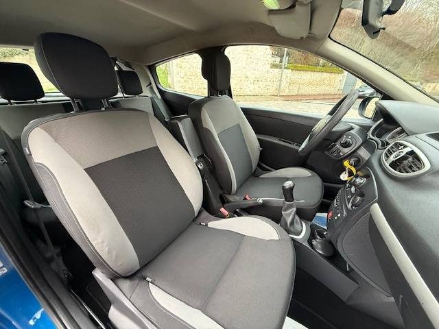 RENAULT CLIO 1.5 DCI - dynamic  2011
