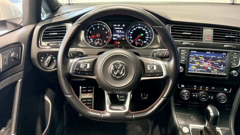 Volkswagen Golf 7  GTI PERFORMANCE 230ch DSG - Toit ouvrant - Suivi complet -Origine France-