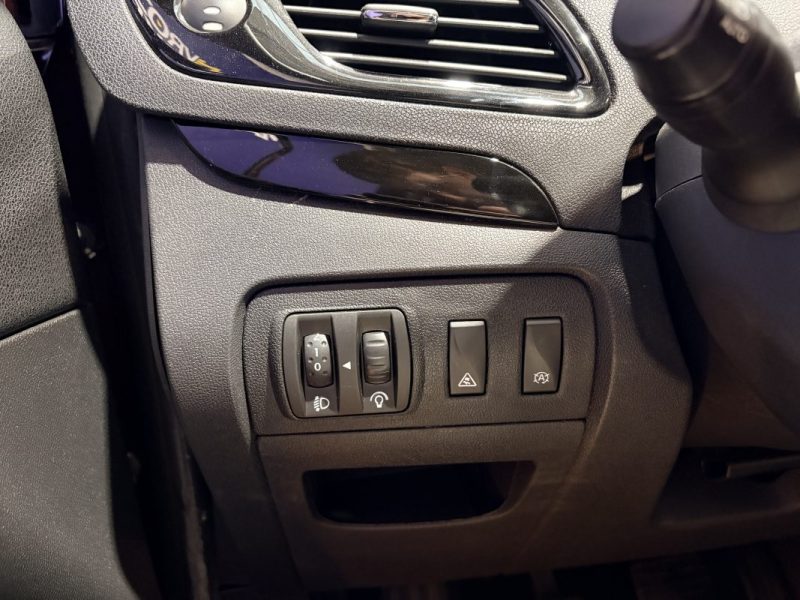 Renault Scenic  3 1.5 DCI 110ch  BOSE 6