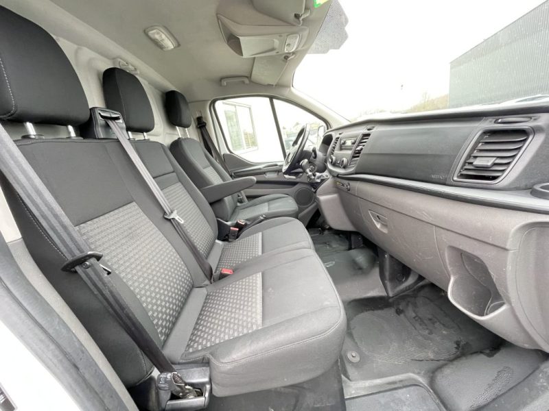 Ford Transit Custom ( 320 ) L2H1 2.0 EcoBlue 130ch Ambiente