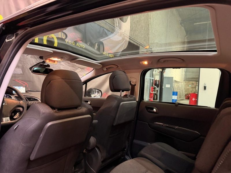 PEUGEOT 5008 2.0 HDI 150 PREMIUM PACK 