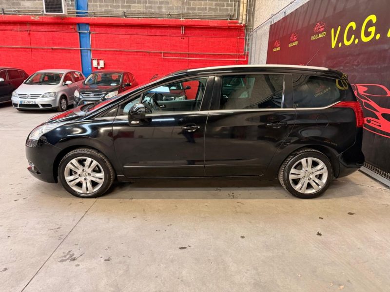 PEUGEOT 5008 2.0 HDI 150 PREMIUM PACK 