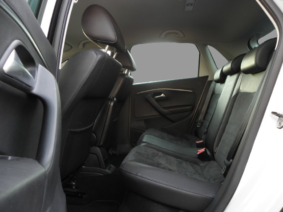 VOLKSWAGEN POLO 5 1.4 TDI 90 CH CROSS / 4 CH 2016