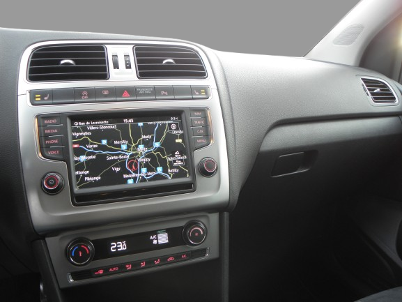 VOLKSWAGEN POLO 5 1.4 TDI 90 CH CROSS / 4 CH 2016