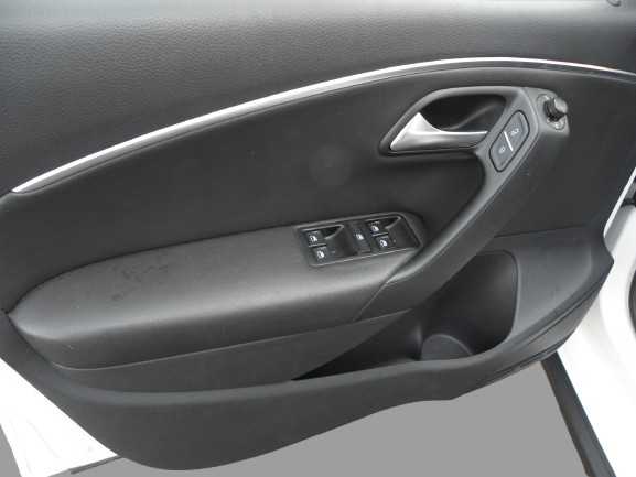 VOLKSWAGEN POLO 5 1.4 TDI 90 CH CROSS / 4 CH 2016