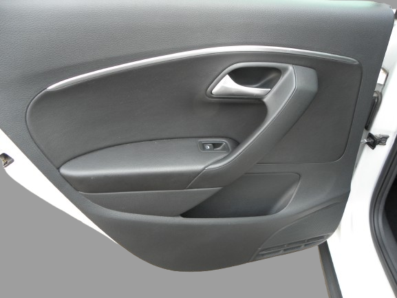 VOLKSWAGEN POLO 5 1.4 TDI 90 CH CROSS / 4 CH 2016